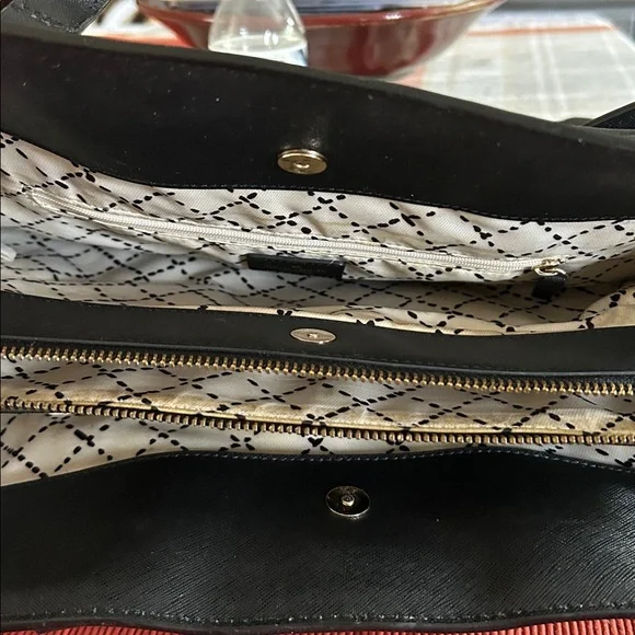 Kate Spade - Picture 2 of 2